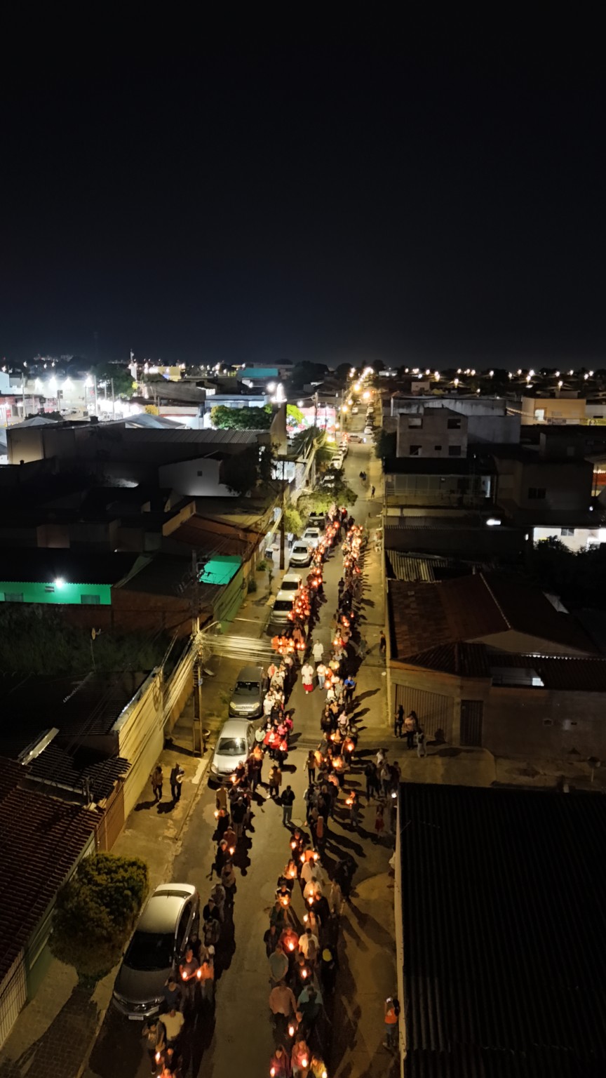 Registro aéreo noturno J1 Drone